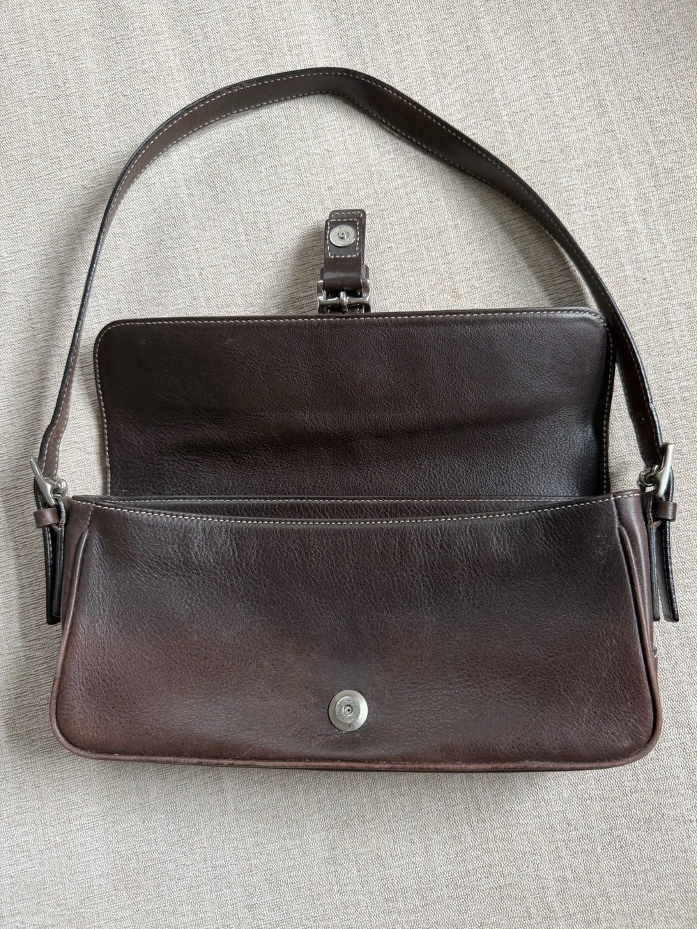 Vintage Y2K COACH Hamptons East West Dark Brown Baguette Bag. - Picture 8 of 12